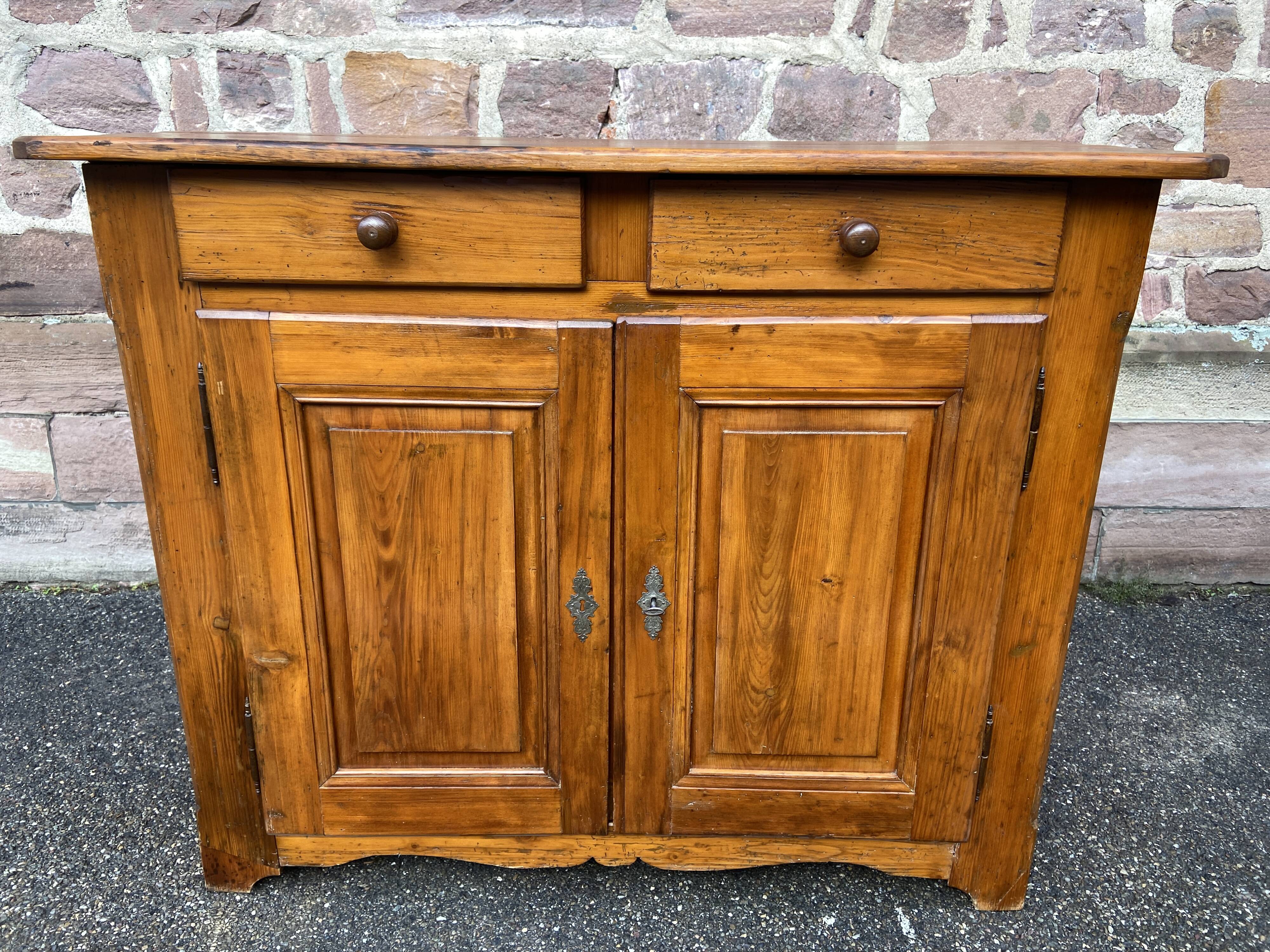 Buffet bas sapin Alsace