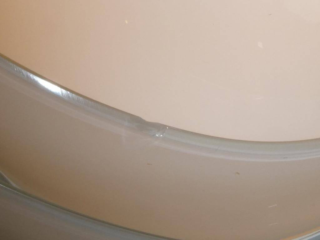 Large vintage white glass lamp model LT300 by Carlo Nason for Mazzega.