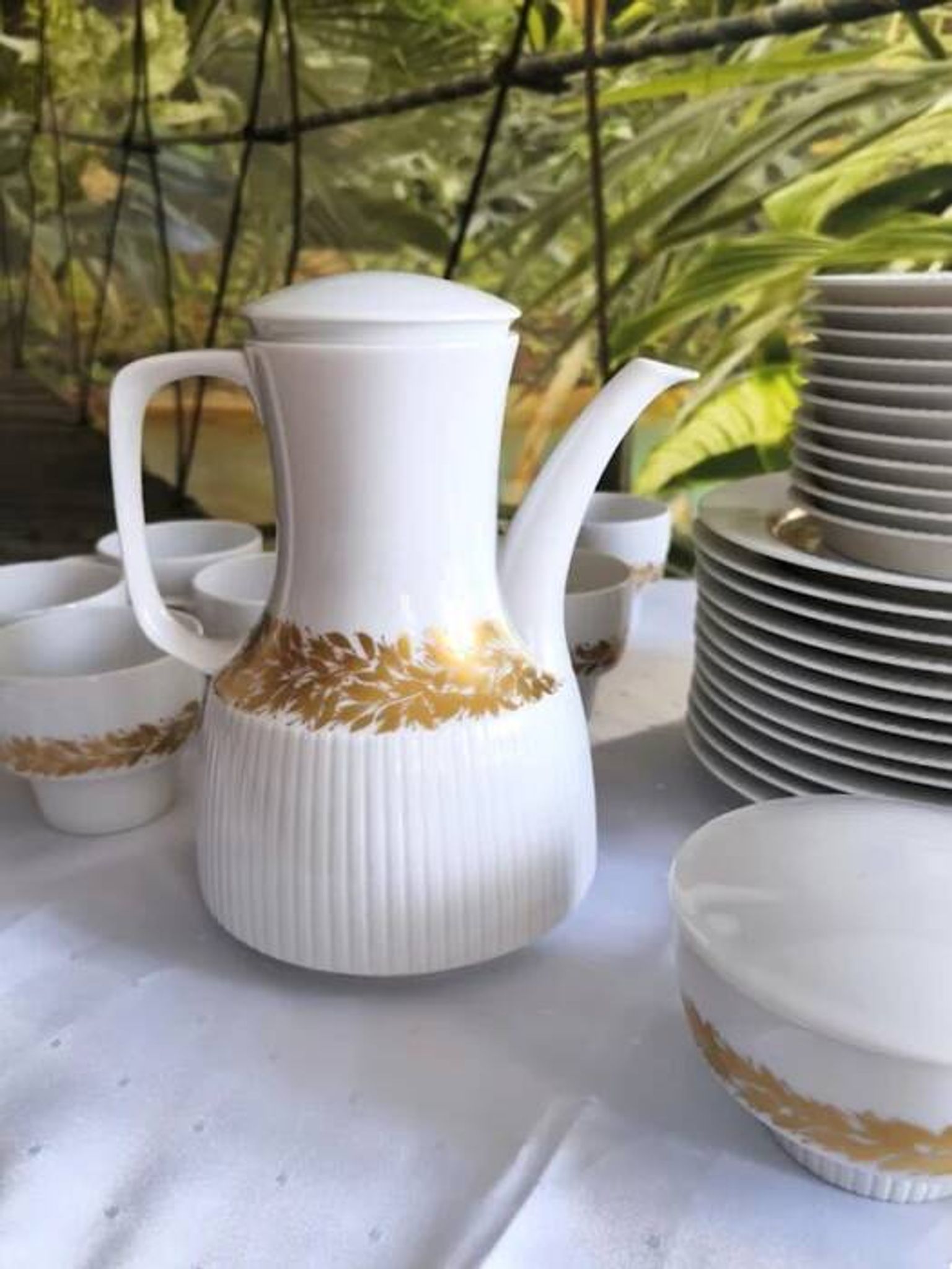 Tapio Wirkkala for Rosenthal Studio-Line “Modulation” porcelain coffee and dessert service, Germany 1970s, 39 pieces