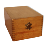 Wooden plug box