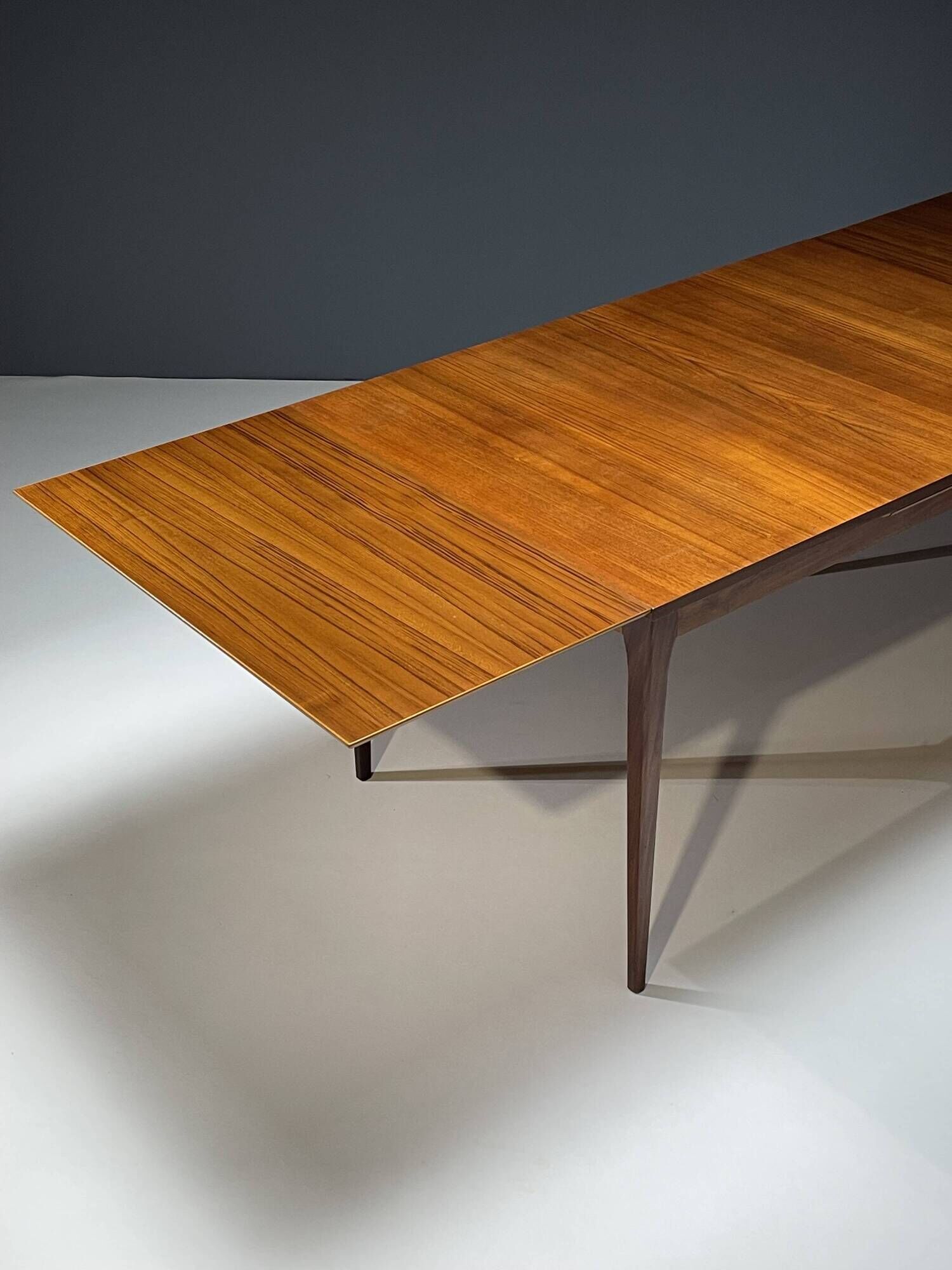 Table à l’italienne Bulke des années 1960