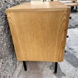 Commode vintage pieds metal