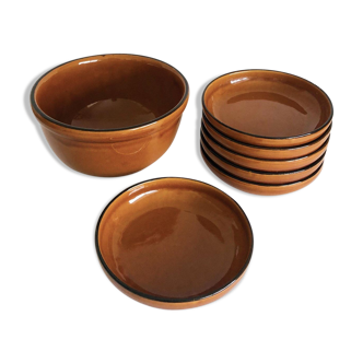 Lot 6 plates and salad bowl