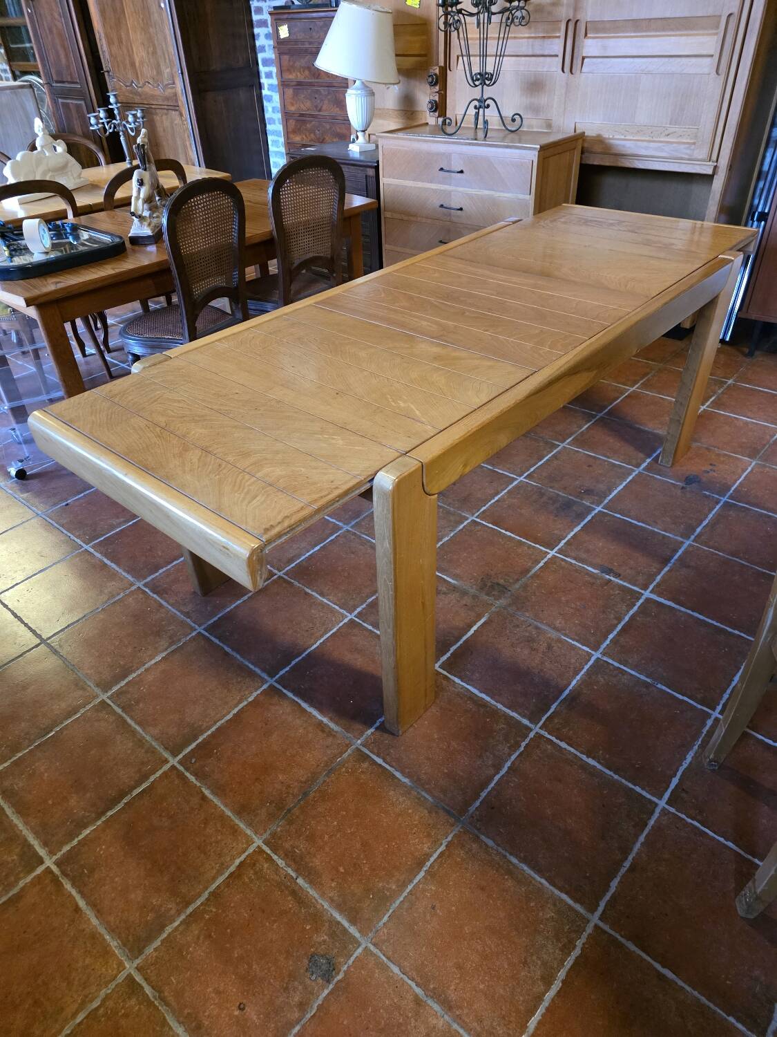Extendable table in elm from the Regain house of the 1970s.