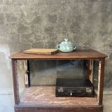 Natural oak countertop