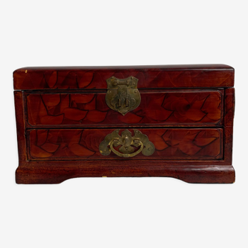 Chinese jewelry box in vintage lacquered wood