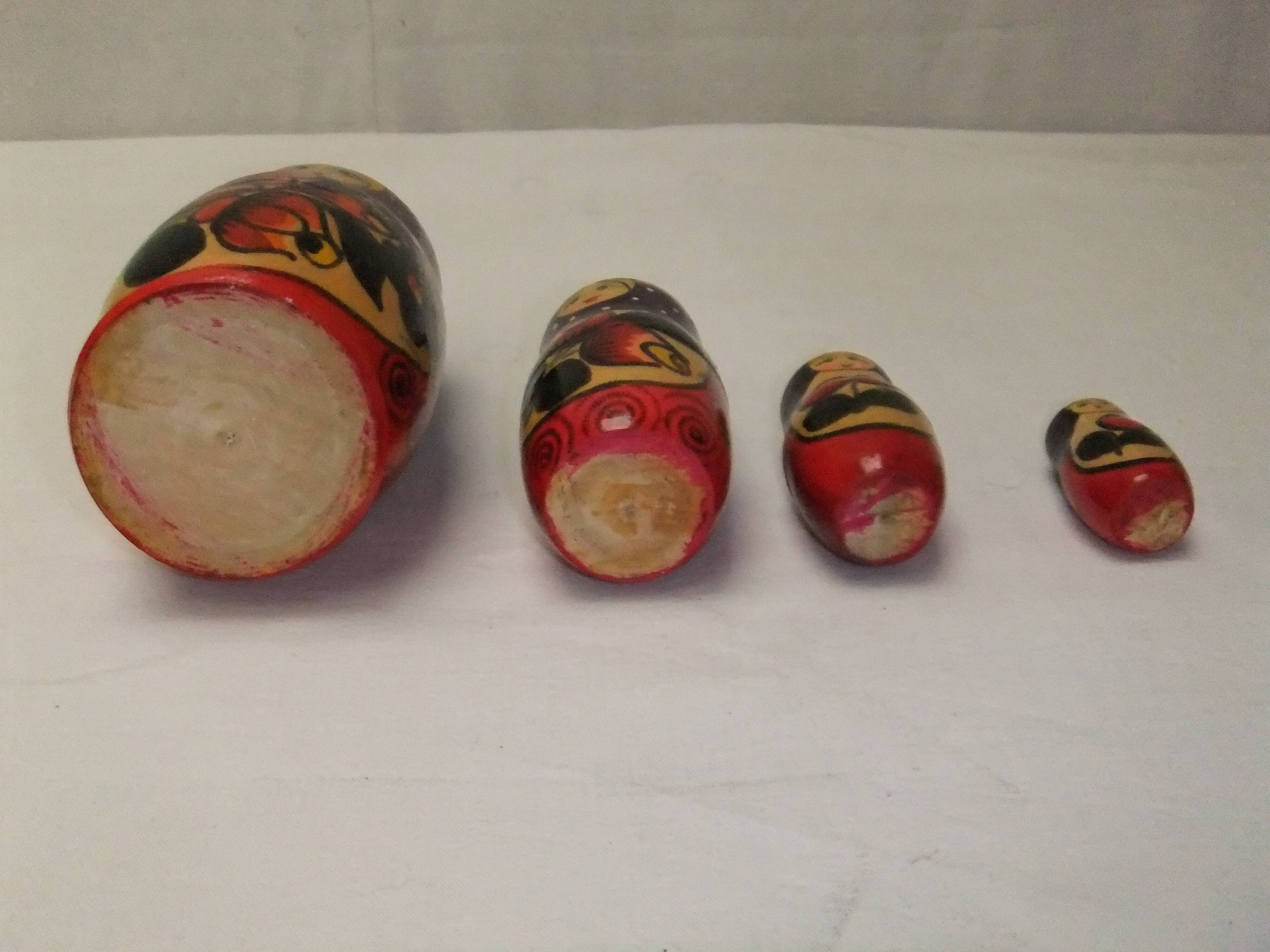 Poupees russes en bois matriochka decor de fleurs