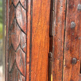 Small display cabinet to place in carved solid oak, 19th century.