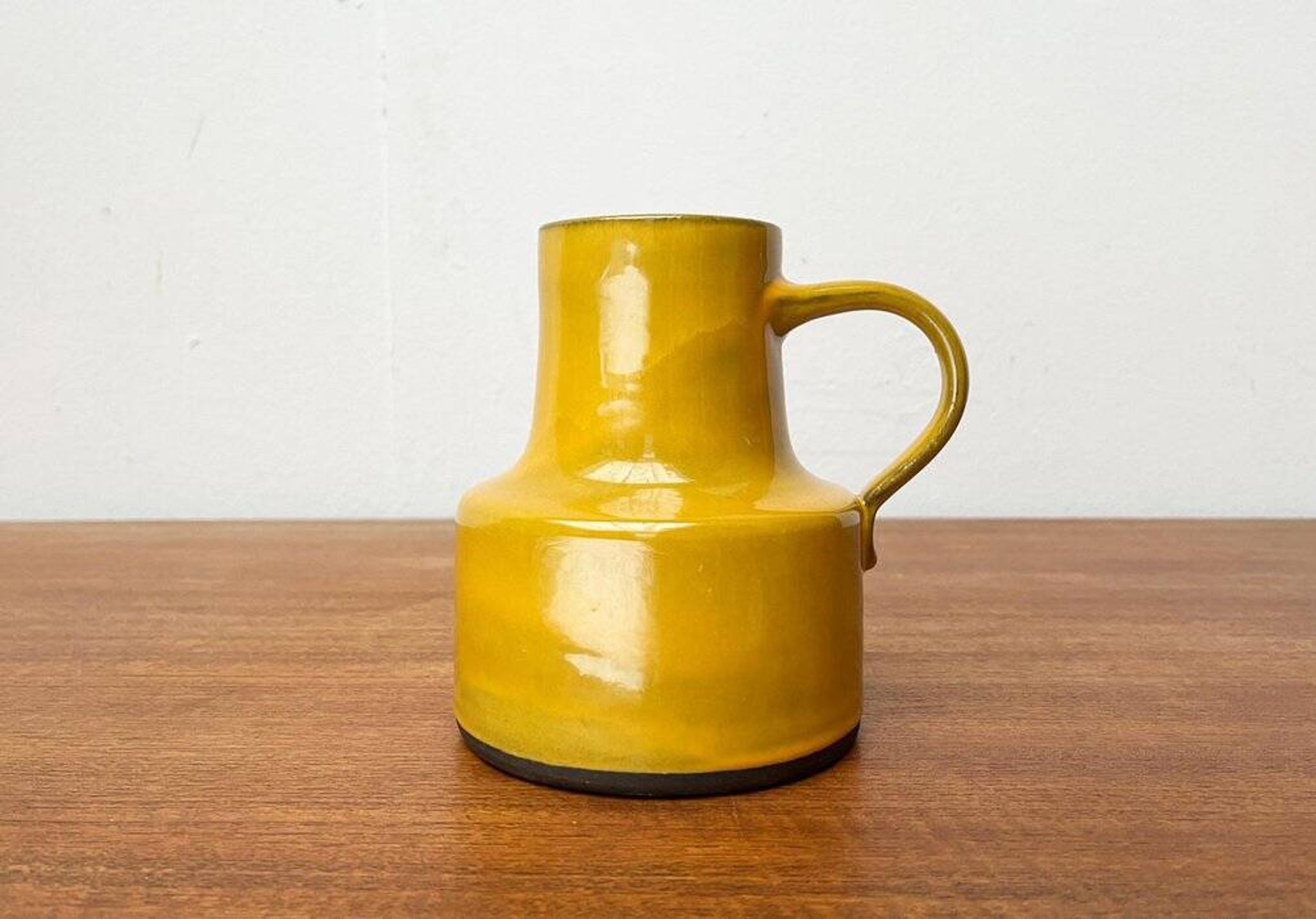 Minimalist carafe vase by BKW Böttger Keramik Wandsbek, Hamburg, Germany, 1960s.
