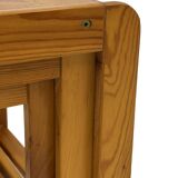 Ensemble vintage de trois tables d'appoint en pin, tables gigognes, années 1970