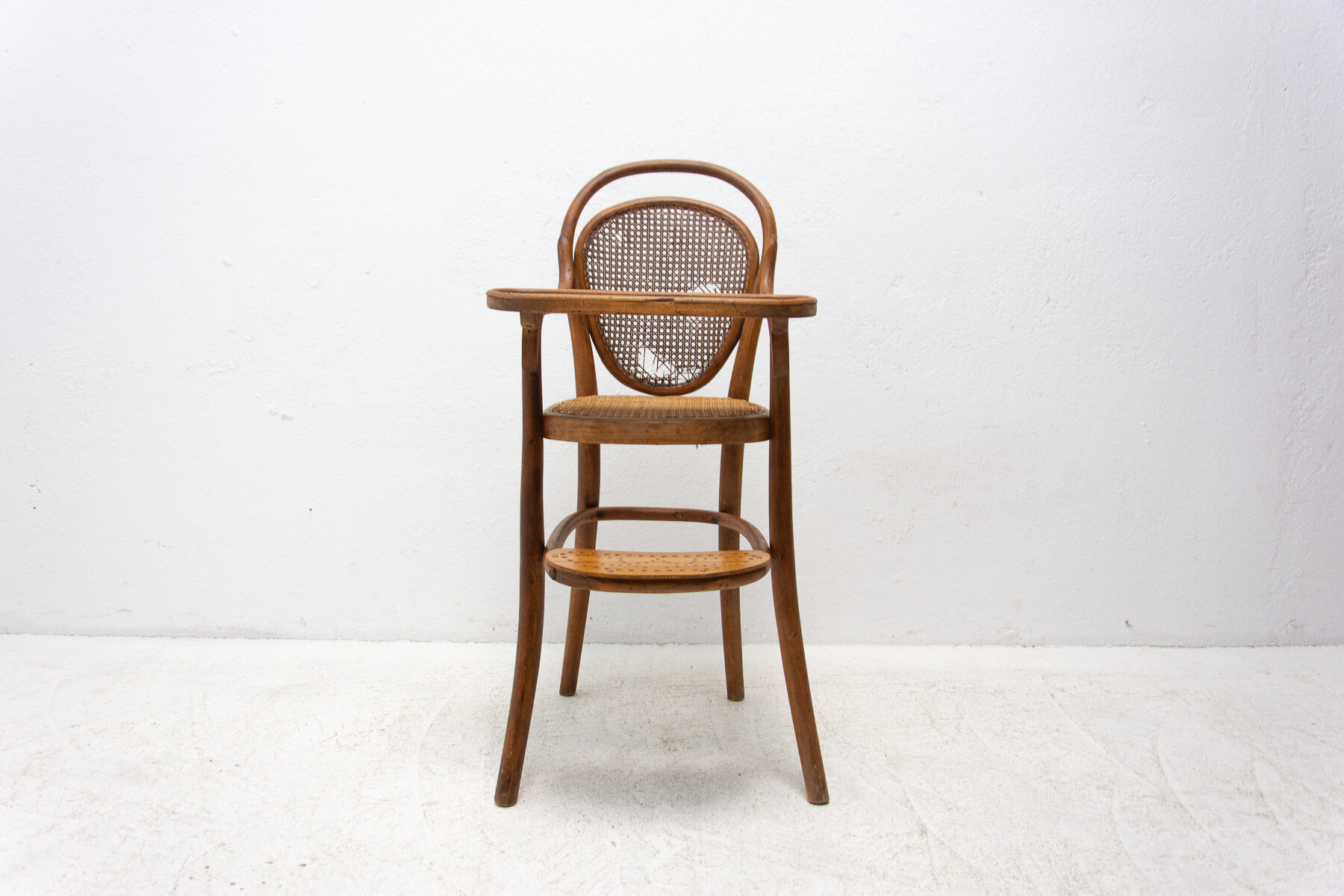 Antique Thonet children’s chair