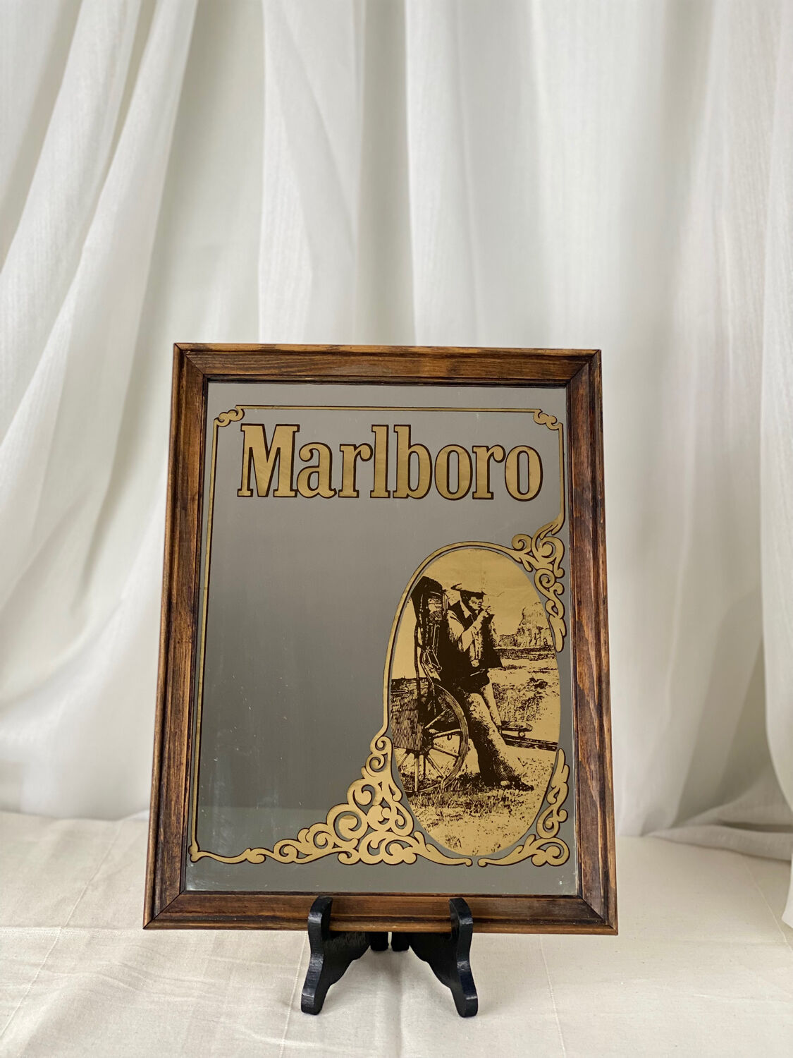 Marlboro mirror