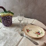 Grape pitcher