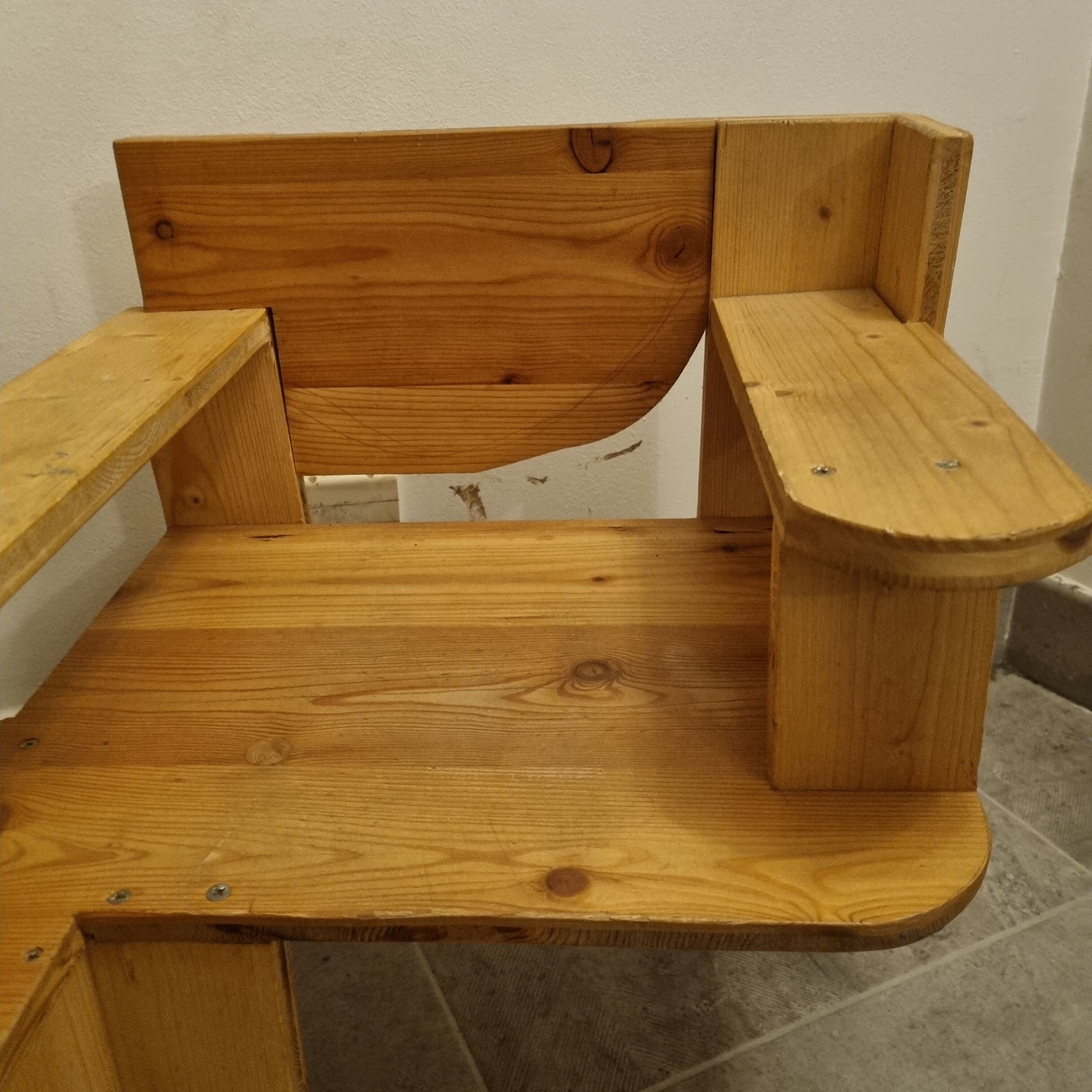 Confidant armchair for children