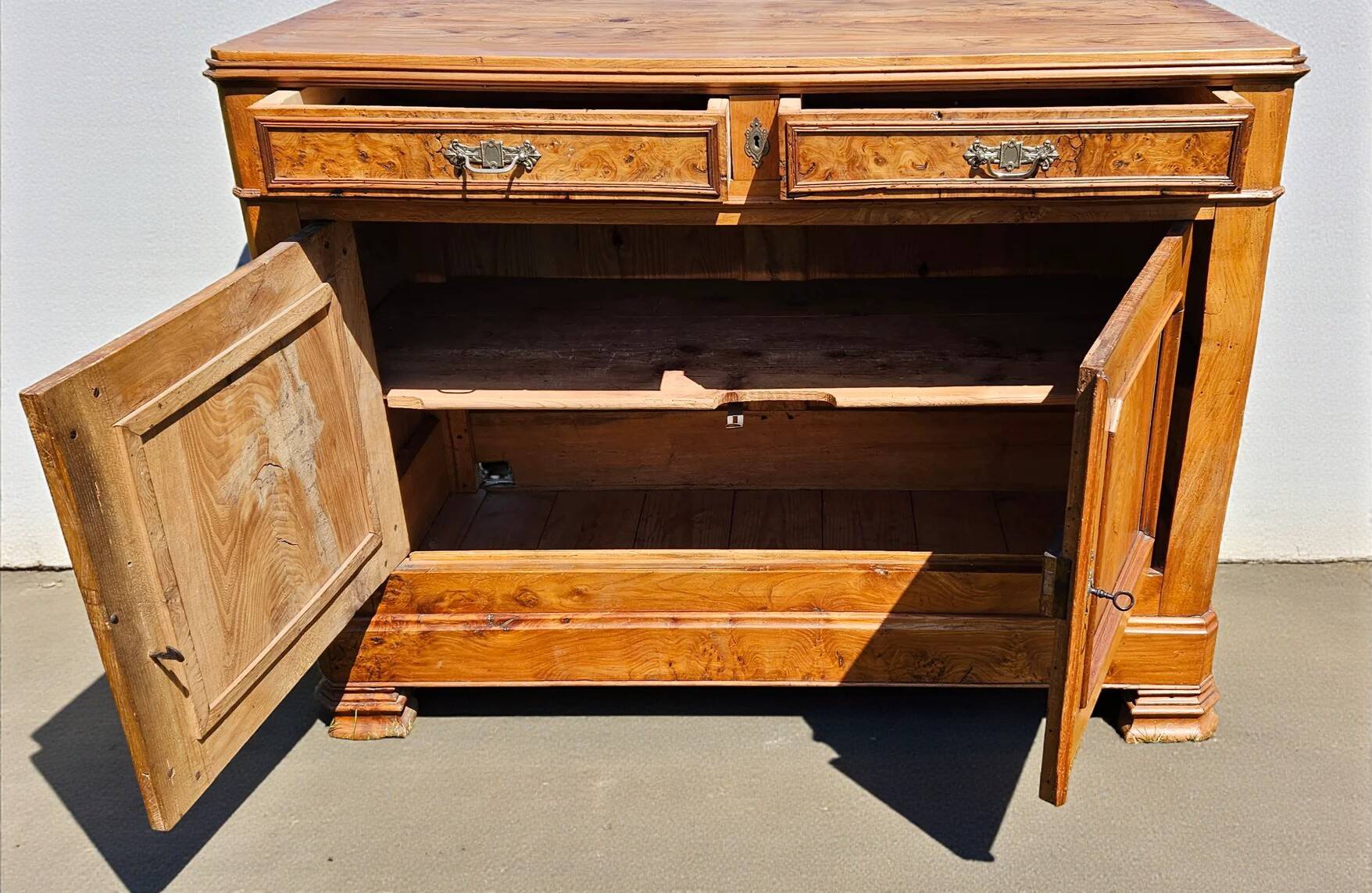 Buffet deux corps en merisier