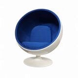 4 x fibreglass ball chair 1980s