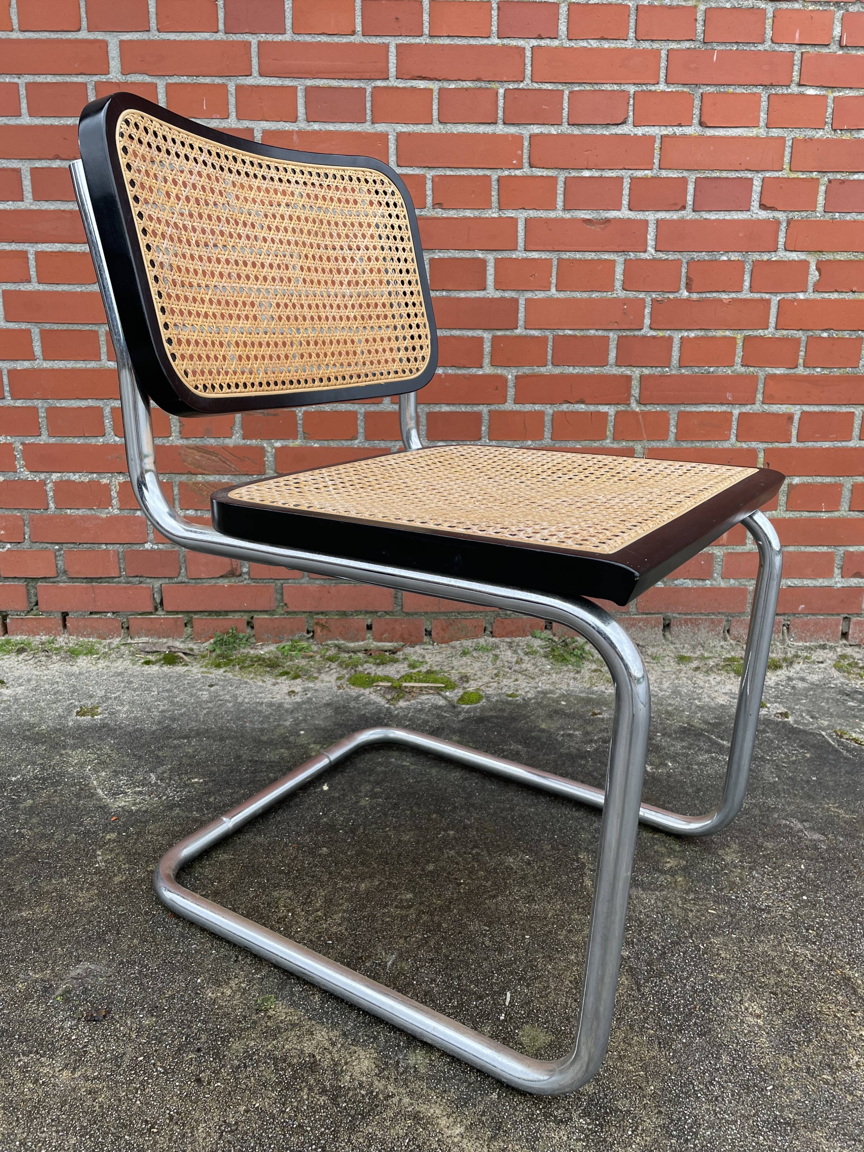 Cesca design chair b32 model black and chrome