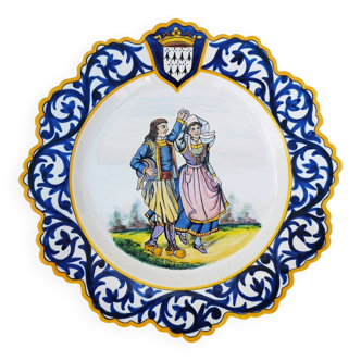 Decorative earthenware plate from Quimper Henriot