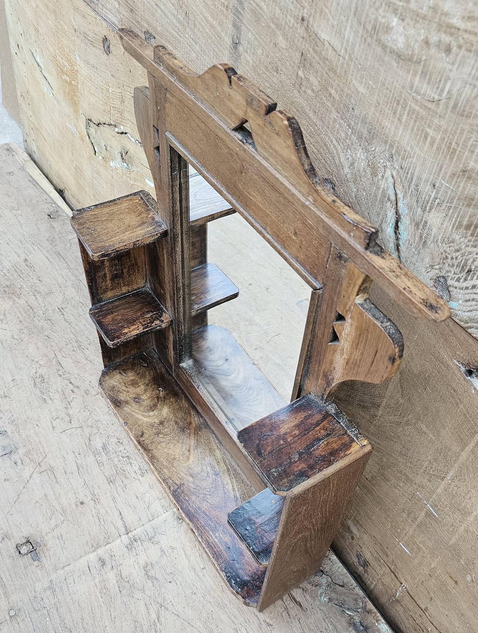 Ancien miroir - étagère Art déco en teck birman
