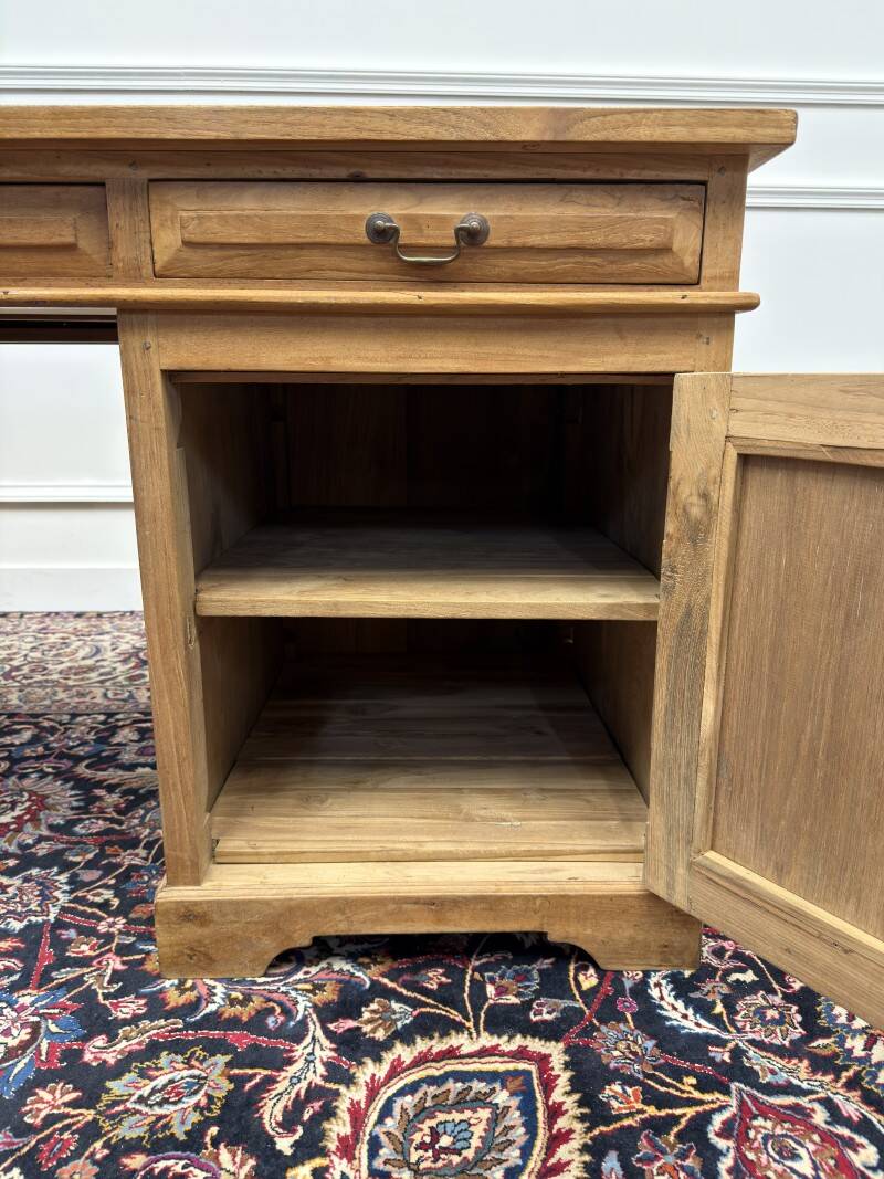 Bureau en teck classique anglais