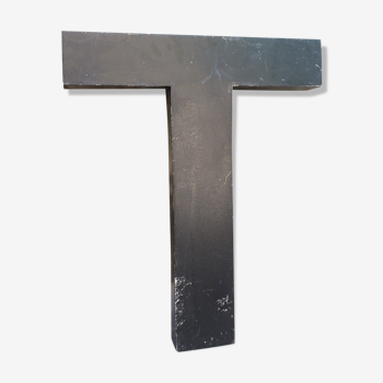 Industrial iron "T" letter