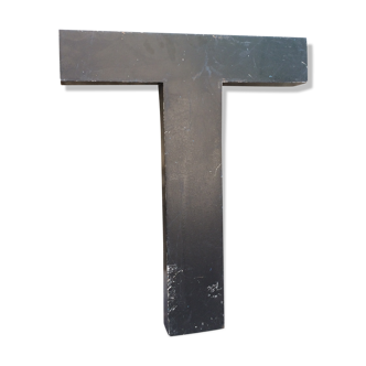 Lettre industrielle en fer "T"