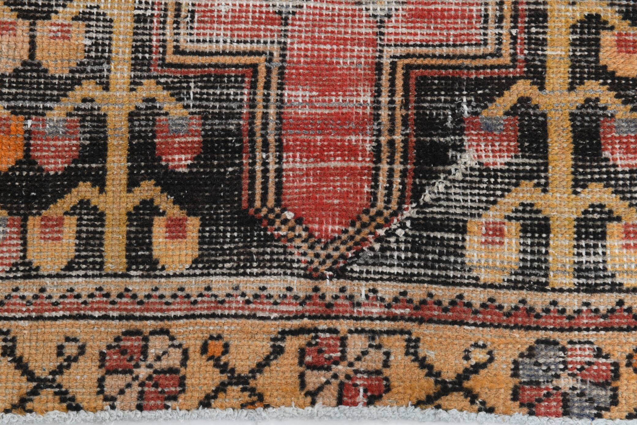 3x6 Shades Of Red & Black Handmade Wool Classic Vintage Rug, 100x179Cm