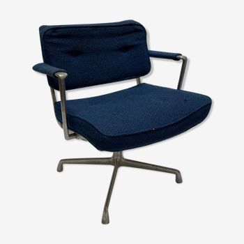 Lobby Chair by Charles & Ray Eames for Herman Miller