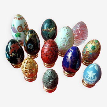 Set of 12 Fabergé style eggs