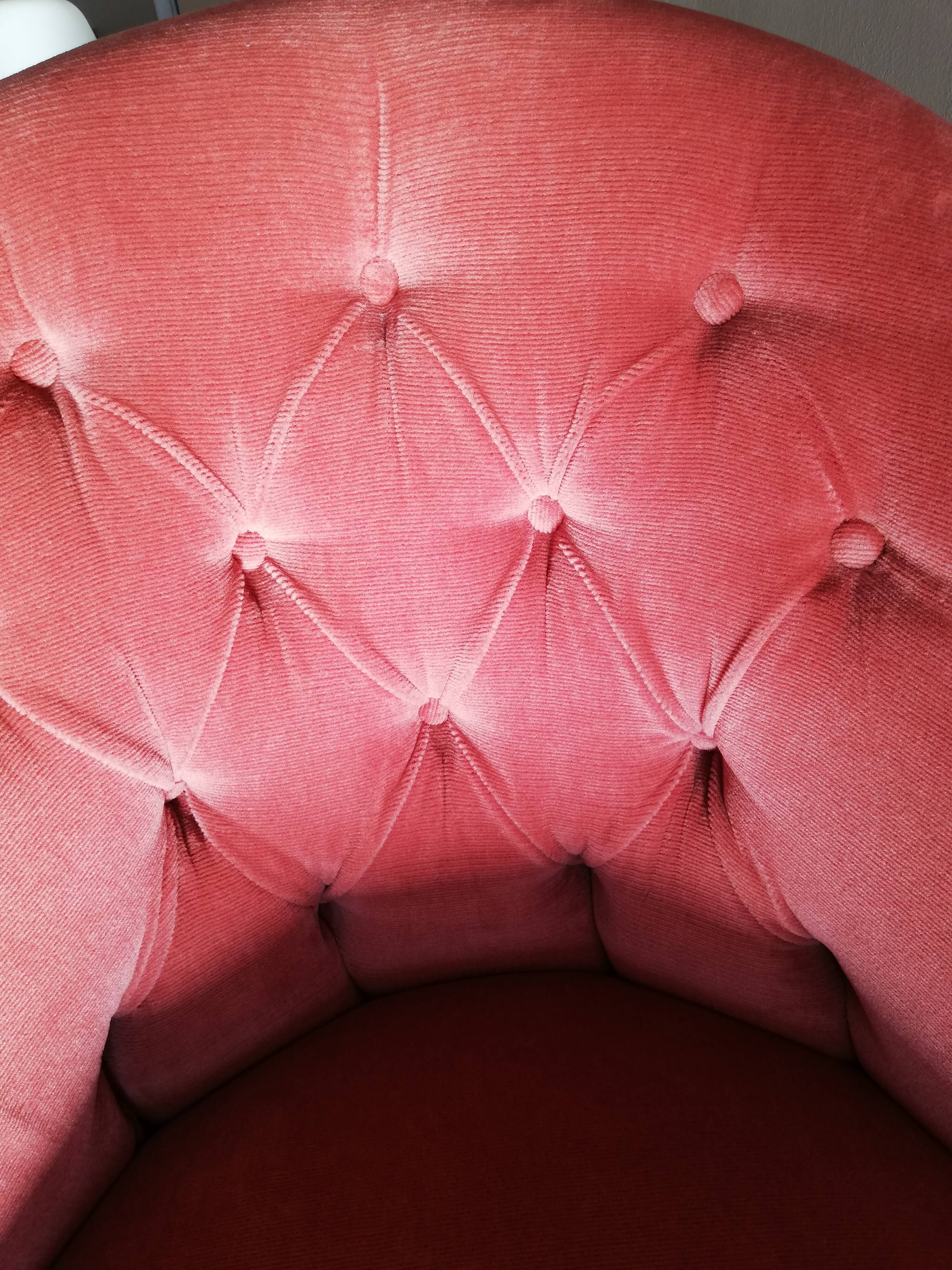 Chair upholstered Toad