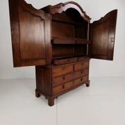 Rare armoire hollandaise en chêne du XVIIIe siècle – « Luierkabinet »