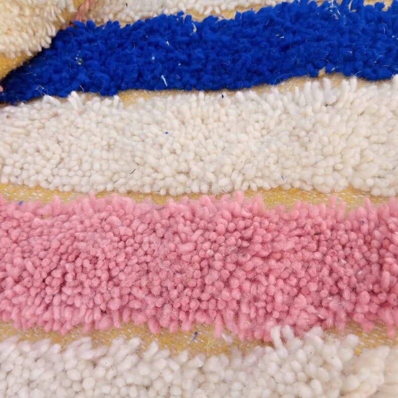 Traditional handmade pure wool rug, size 150 x 250 cm