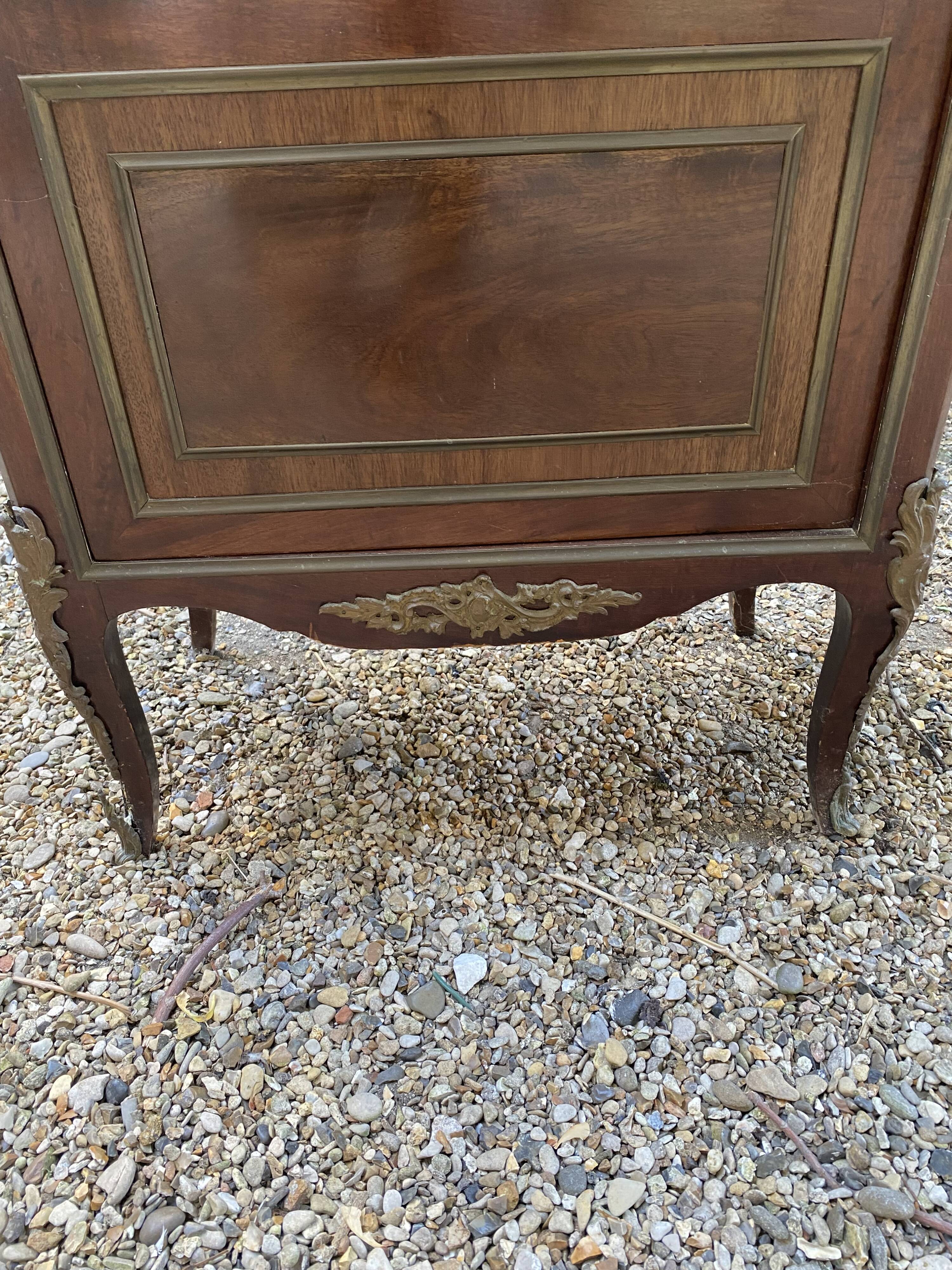 19th/20th century mahogany display cabinet, marble top and glass sides.