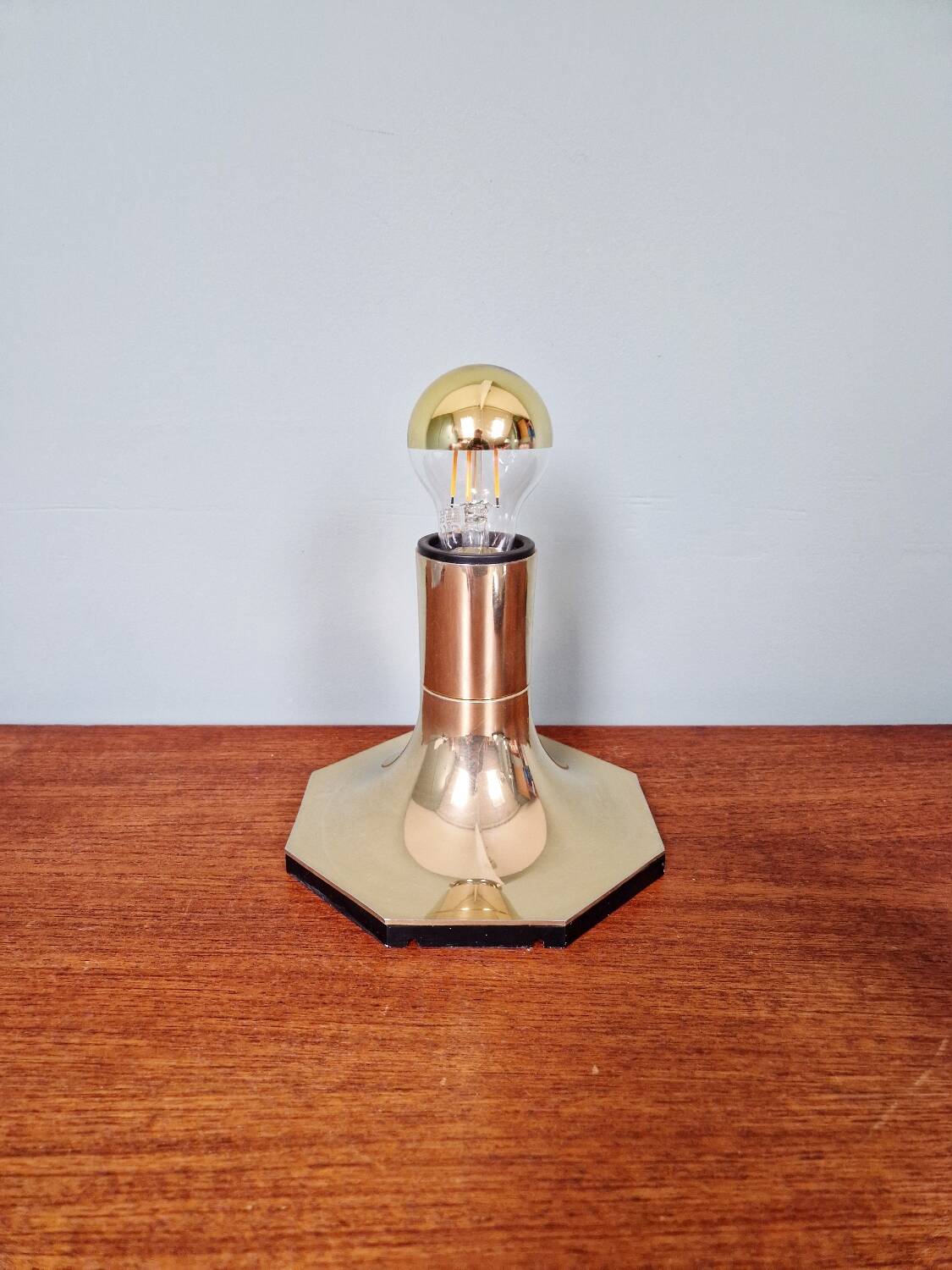 Ceiling light/wall sconce in brass, Motoko Ishii, Staff Leucht