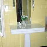 Porcelain dressing table