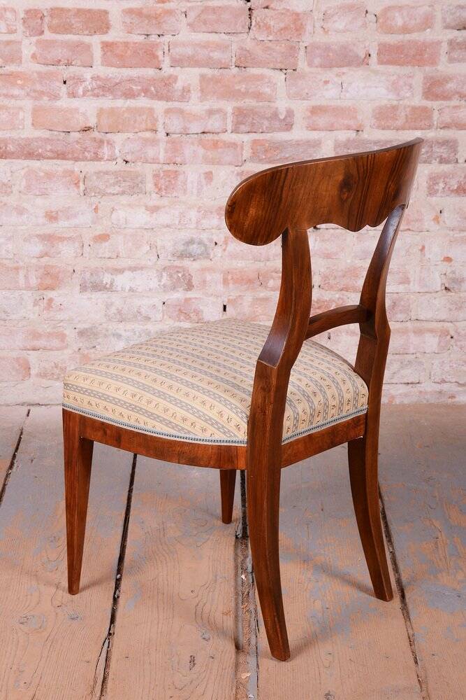 Chaises Biedermeier en noyer, tchèque, années 1830, ensemble de 4