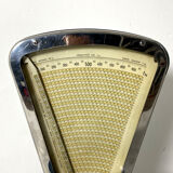 Vintage grocer's scale 50's