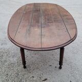 Burgundian oval farm table in 19th century solid oak with shutters - 1m93