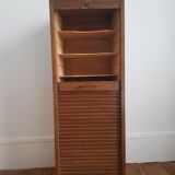 Sliding curtain cabinet