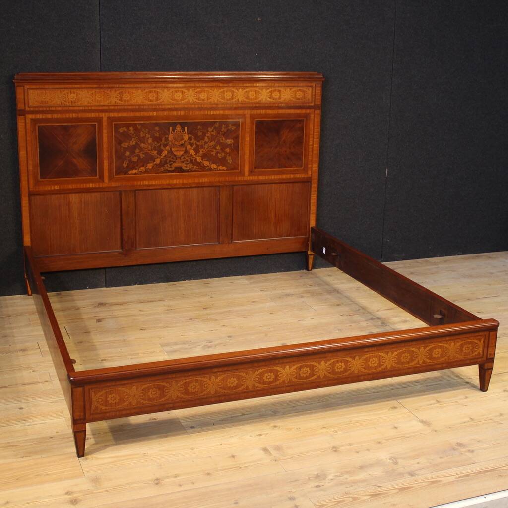 Lit double de style Louis XVI, Italie 20e siècle