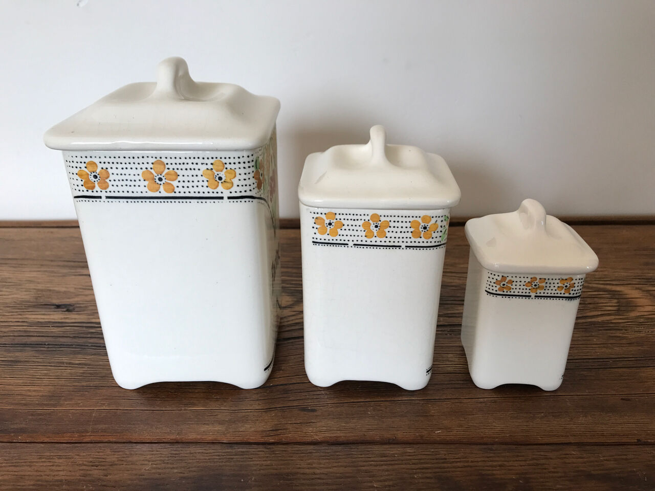 Set of 3 vintage Ditmar pots