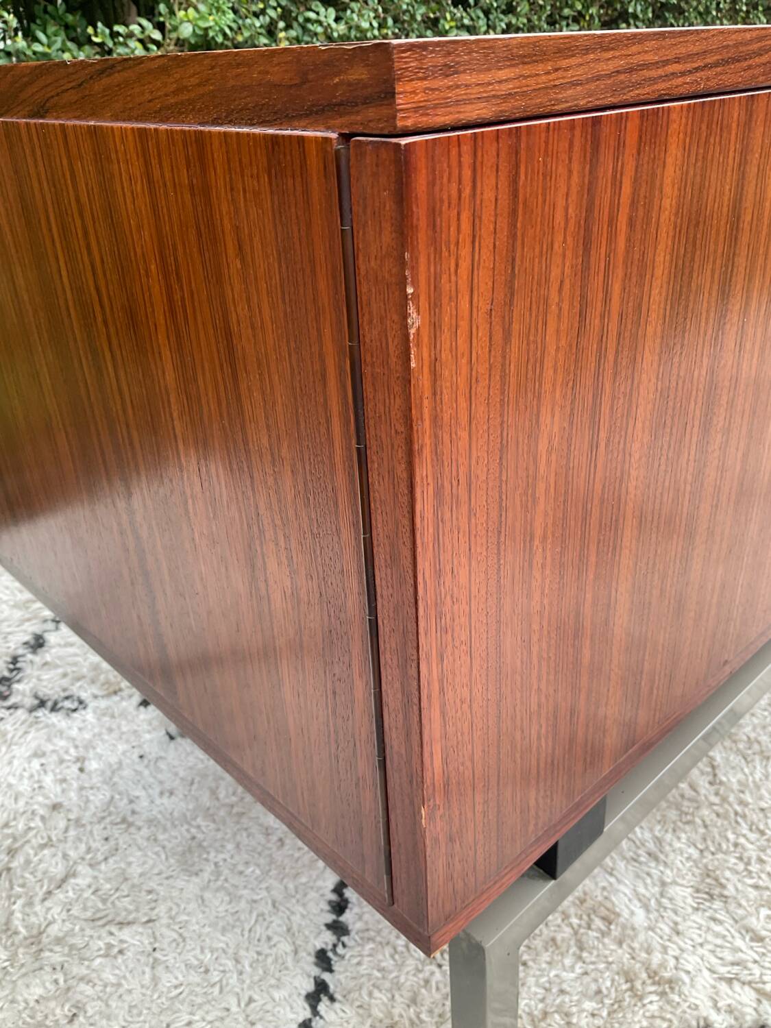 Vintage TV unit in rosewood from the 60s-70s.