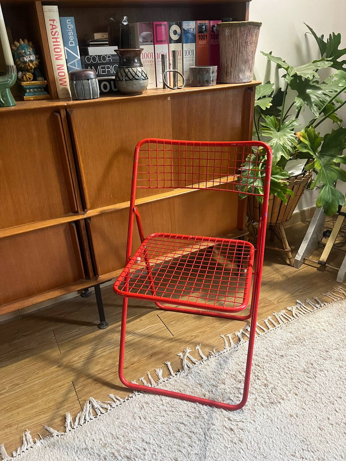 Vintage red Tallin chair