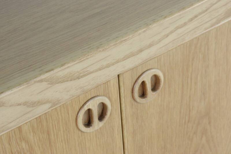 Compact oak buffet "Gehofen" - mid-century modern style - vintage