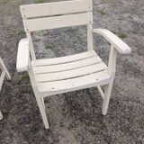 Paire de fauteuils en bois