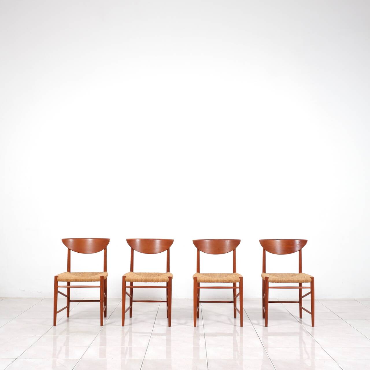 Ensemble de 4 chaises à repas en teck par Peter Hvidt & Orla Molgaard-Nielsen