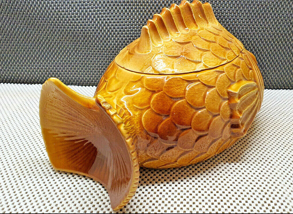 Old tureen yellow fish earthenware Sarreguemines France Slip
