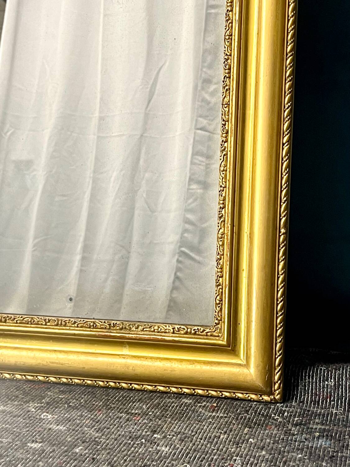 Antique mirror 150 x 65 cm Louis Philippe period. Gold leaf gilding. Very good condition