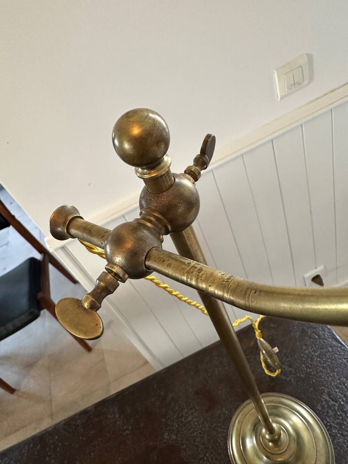 Art Deco desk lamp in brass and glass paste "Muller Frères"