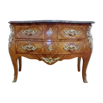 Commode sauteuse style Louis XV
